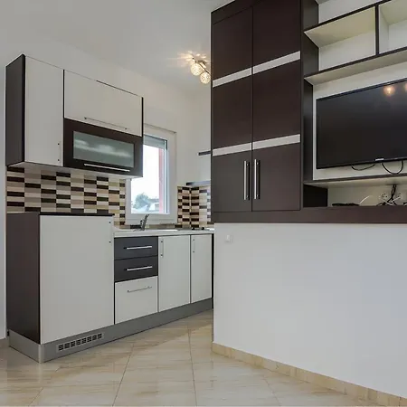 Villa Tomislav For 12 Guests Near The *