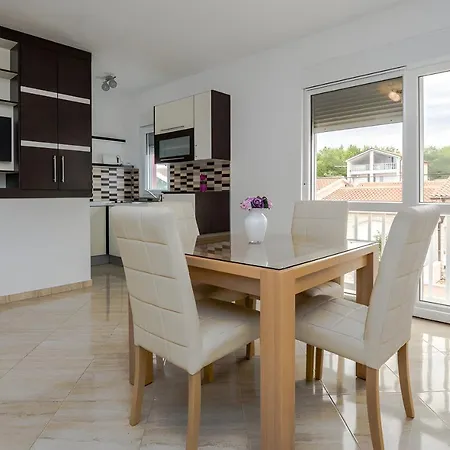 Villa Tomislav For 12 Guests Near The *