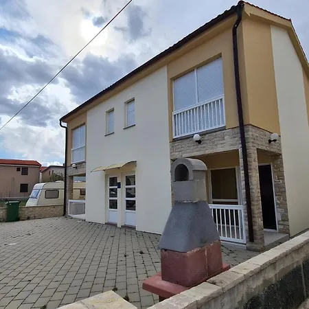 Tomislav For 12 Guests Near The *